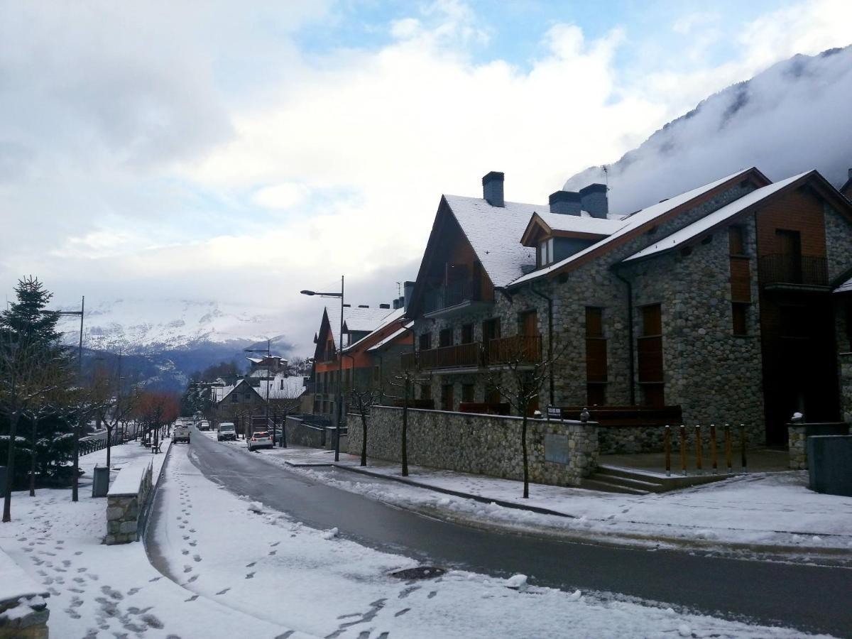 Home In Benasque Exterior photo